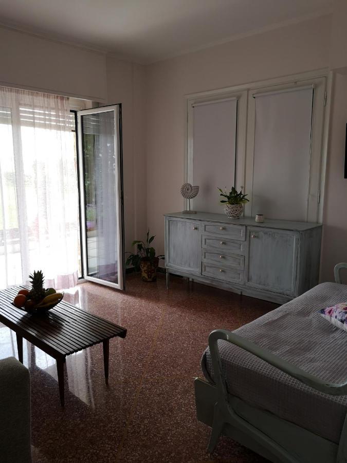Sea&Sun Glyfada Apartment Atenas Exterior foto